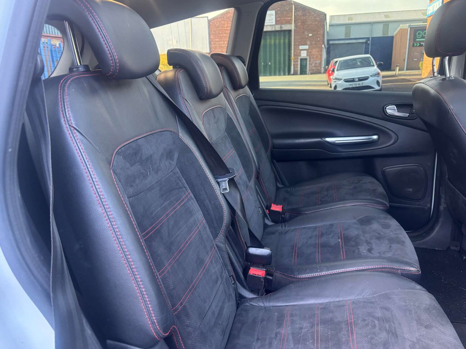 Used Ford S-Max 2012 for sale - 77937251: Photo 30