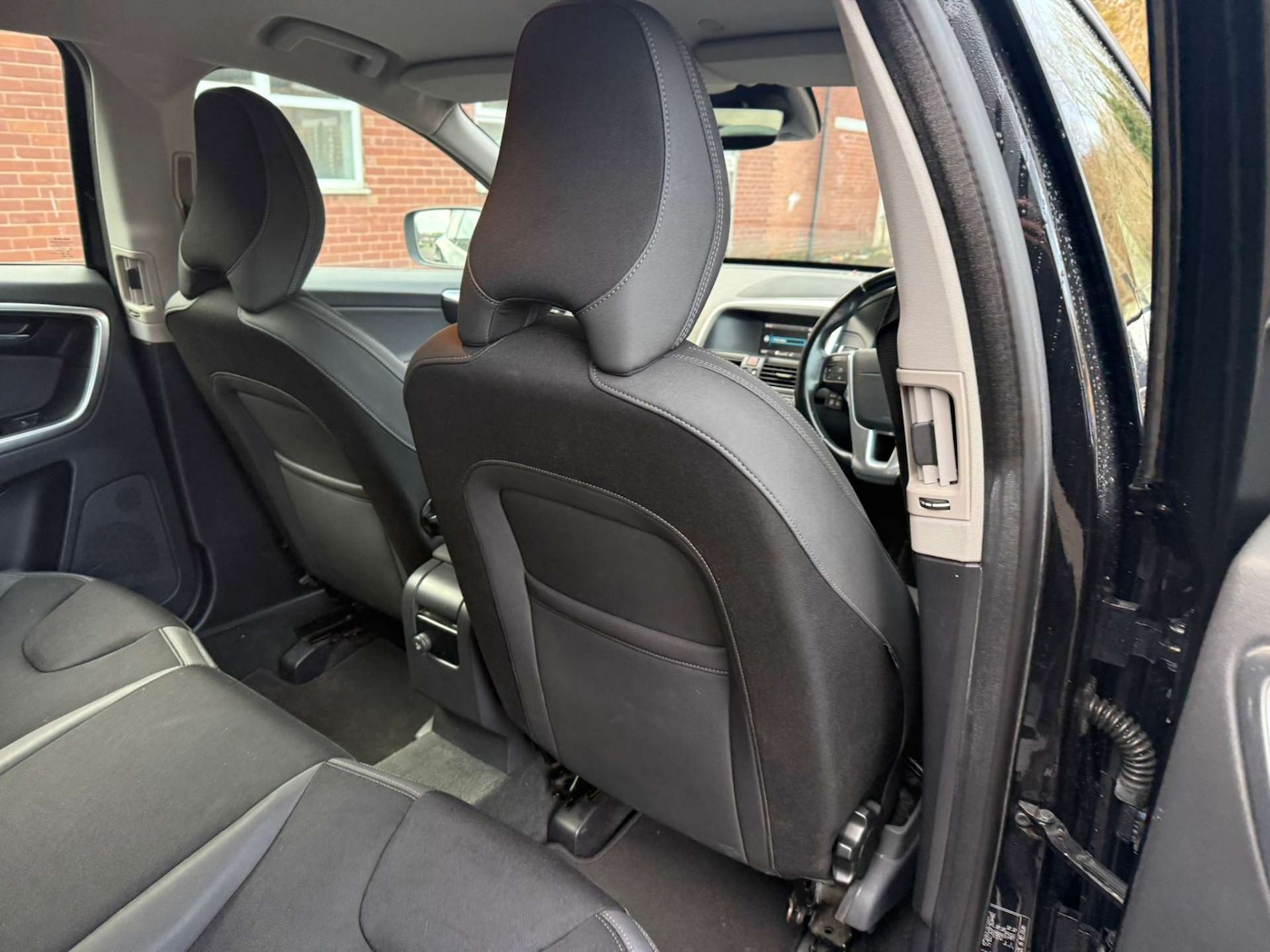 Used Volvo XC60 2014 for sale - 77148623: Photo 32