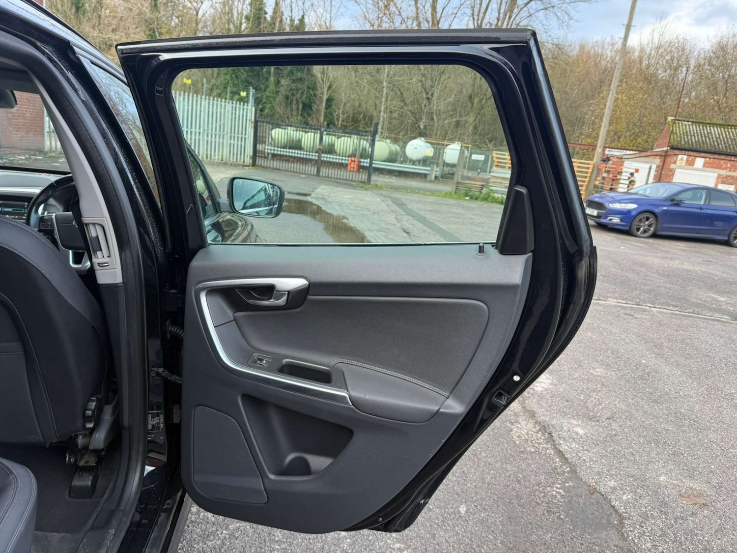 Used Volvo XC60 2014 for sale - 77148623: Photo 35