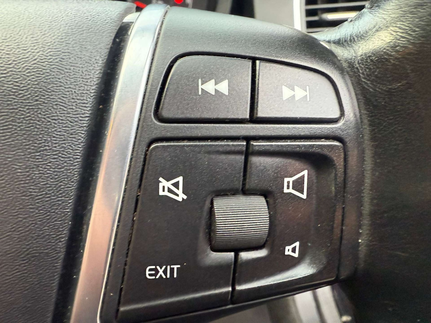 Used Volvo XC60 2014 for sale - 77148623: Photo 39