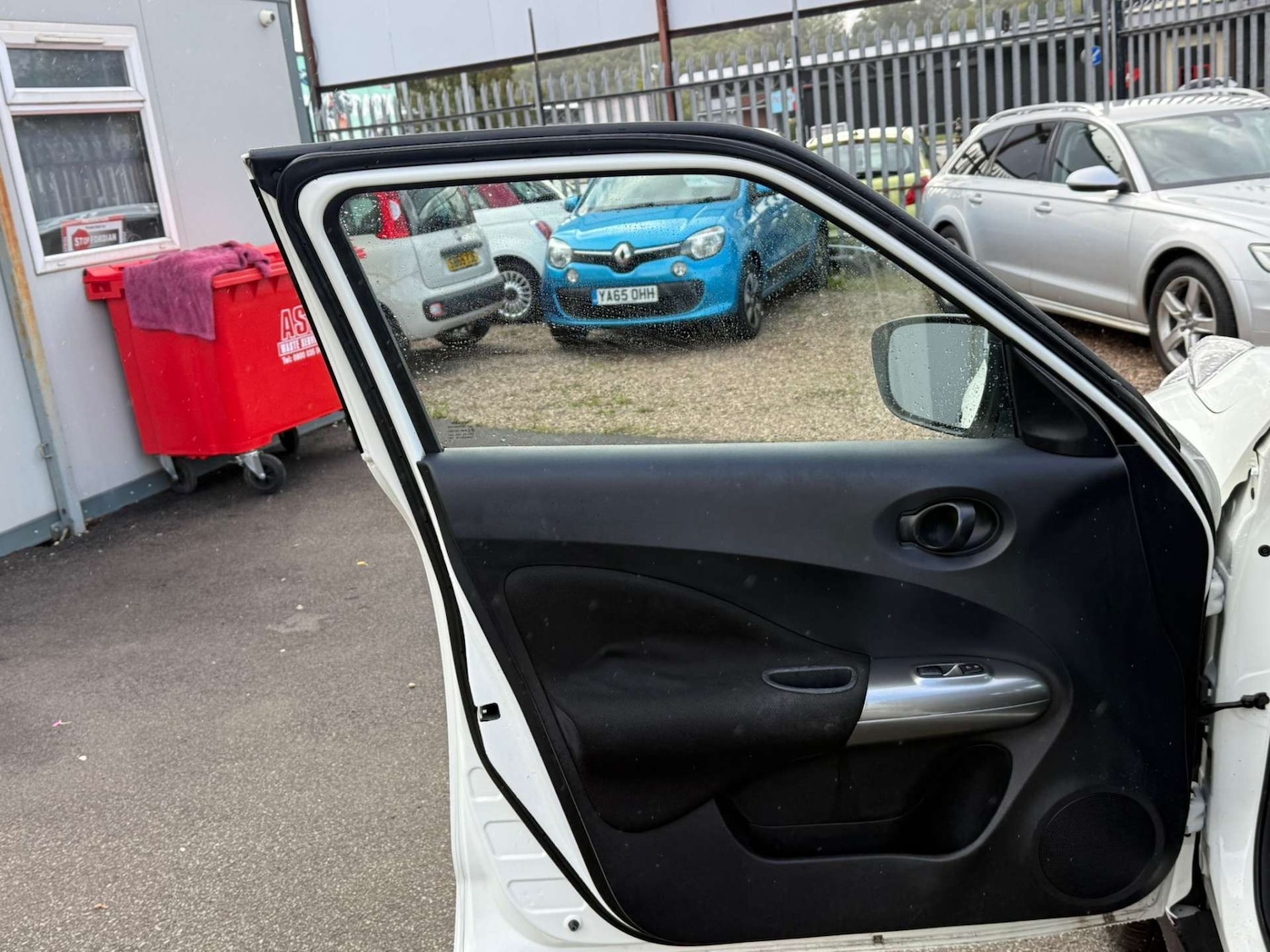 Used Nissan Juke 2015 for sale - 77148643: Photo 19