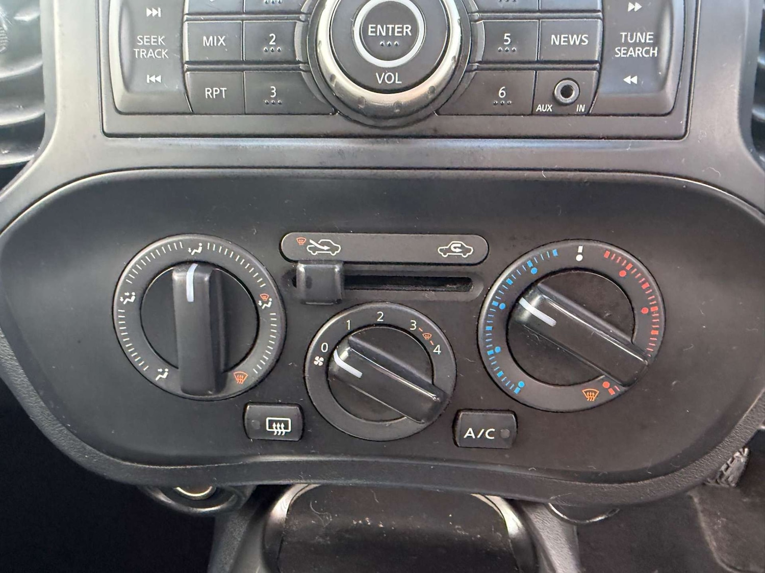 Used Nissan Juke 2015 for sale - 77148643: Photo 34