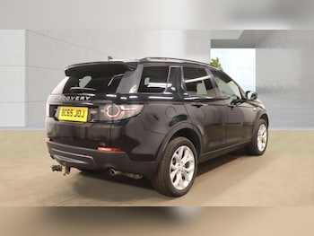 Used Land Rover Discovery Sport 2015 for sale - 78973452: Photo