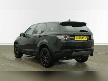 Used Land Rover Discovery Sport 2017 for sale - 77342174: Photo