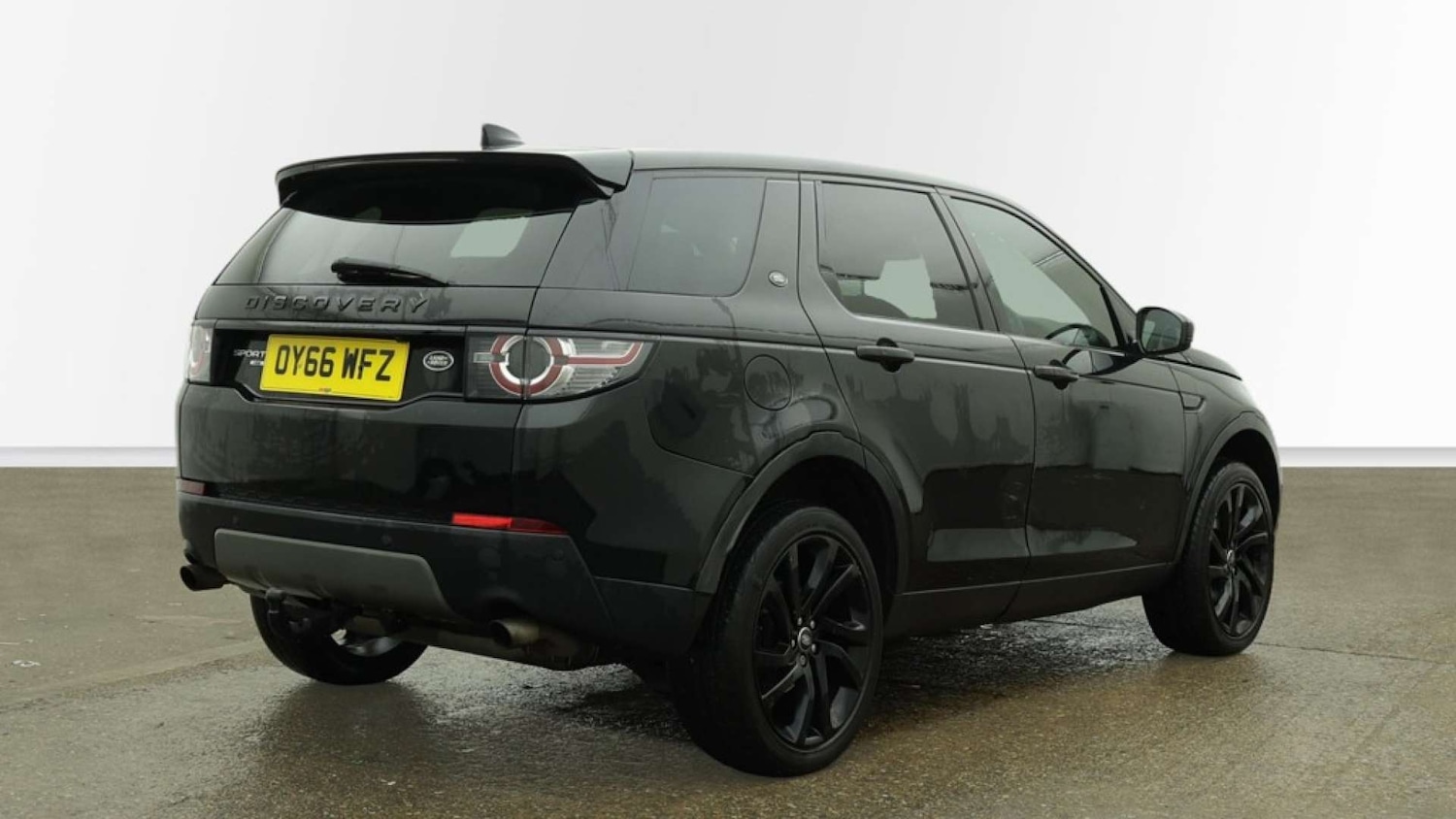 Used Land Rover Discovery Sport 2017 for sale - 77342174: Photo 4
