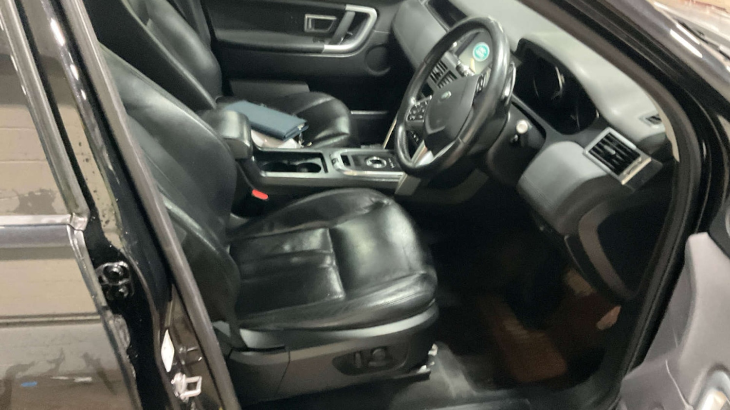 Used Land Rover Discovery Sport 2017 for sale - 77342174: Photo 9