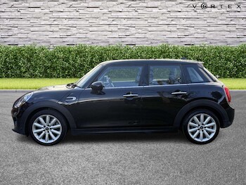 Used MINI Hatch 2019 for sale - 78486357: Photo