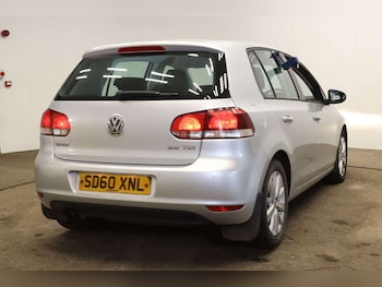 Used Volkswagen Golf 2010 for sale - 76220571: Photo 4