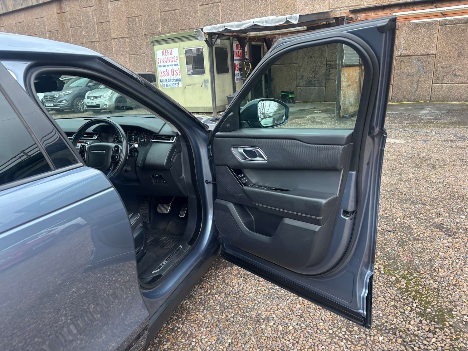 Used Land Rover Range Rover Velar 2017 for sale - 77569682: Photo 15