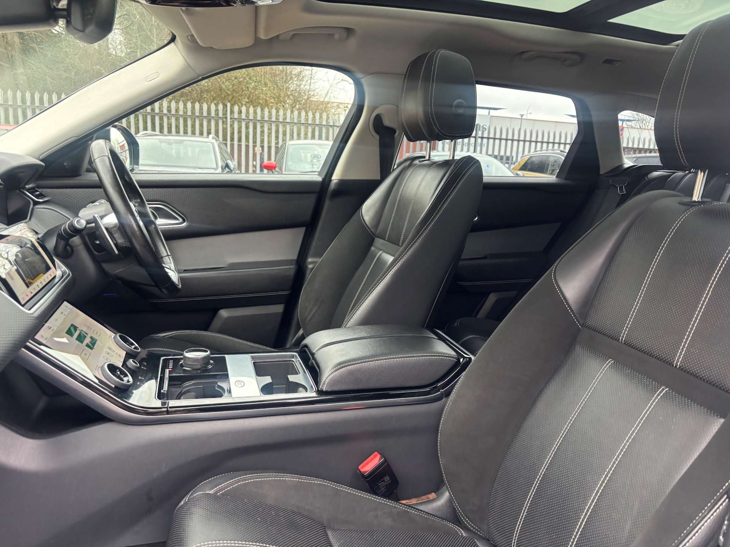 Used Land Rover Range Rover Velar 2017 for sale - 77569682: Photo 45