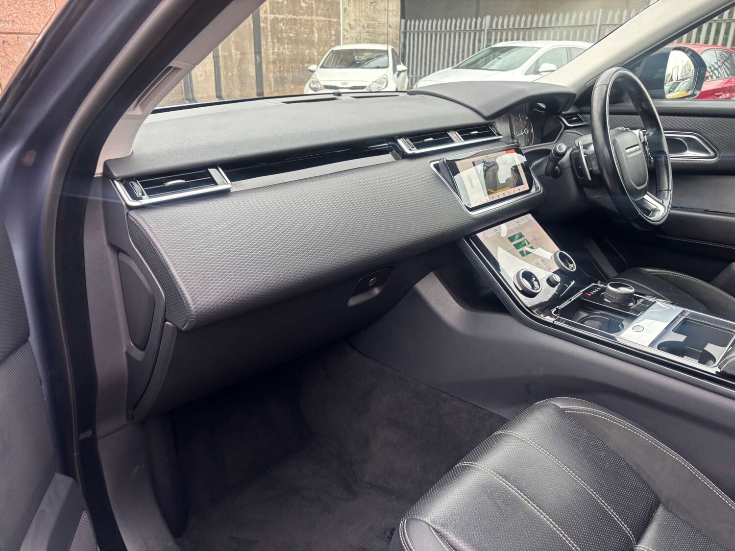 Used Land Rover Range Rover Velar 2017 for sale - 77569682: Photo 46