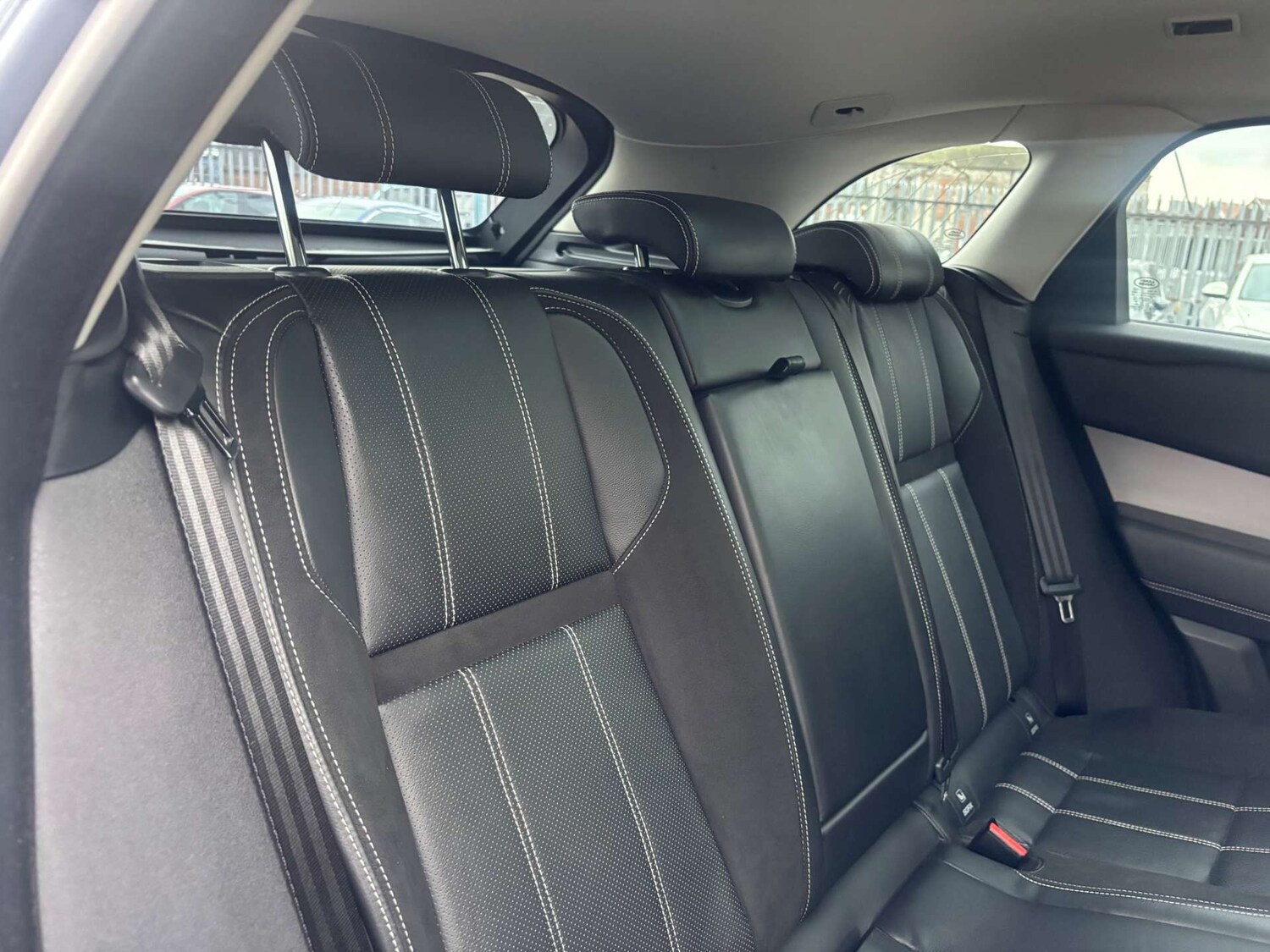 Used Land Rover Range Rover Velar 2017 for sale - 77569682: Photo 50