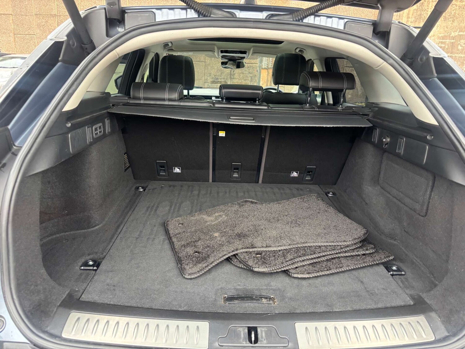 Used Land Rover Range Rover Velar 2017 for sale - 77569682: Photo 56