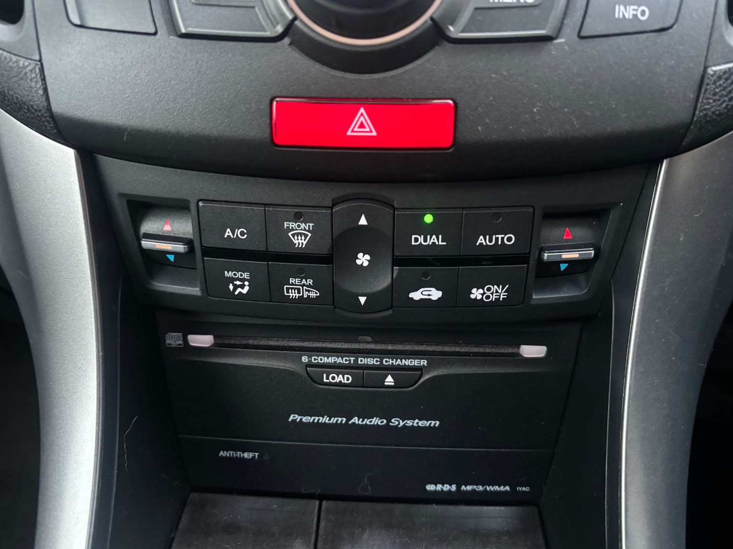 Used Honda Accord 2012 for sale - 77797700: Photo 23