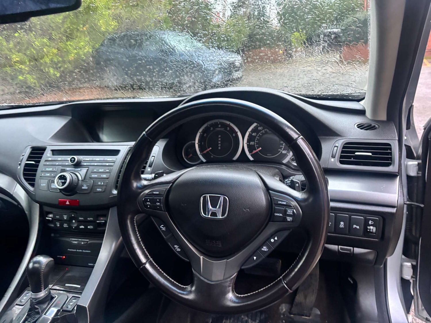 Used Honda Accord 2012 for sale - 77797700: Photo 24