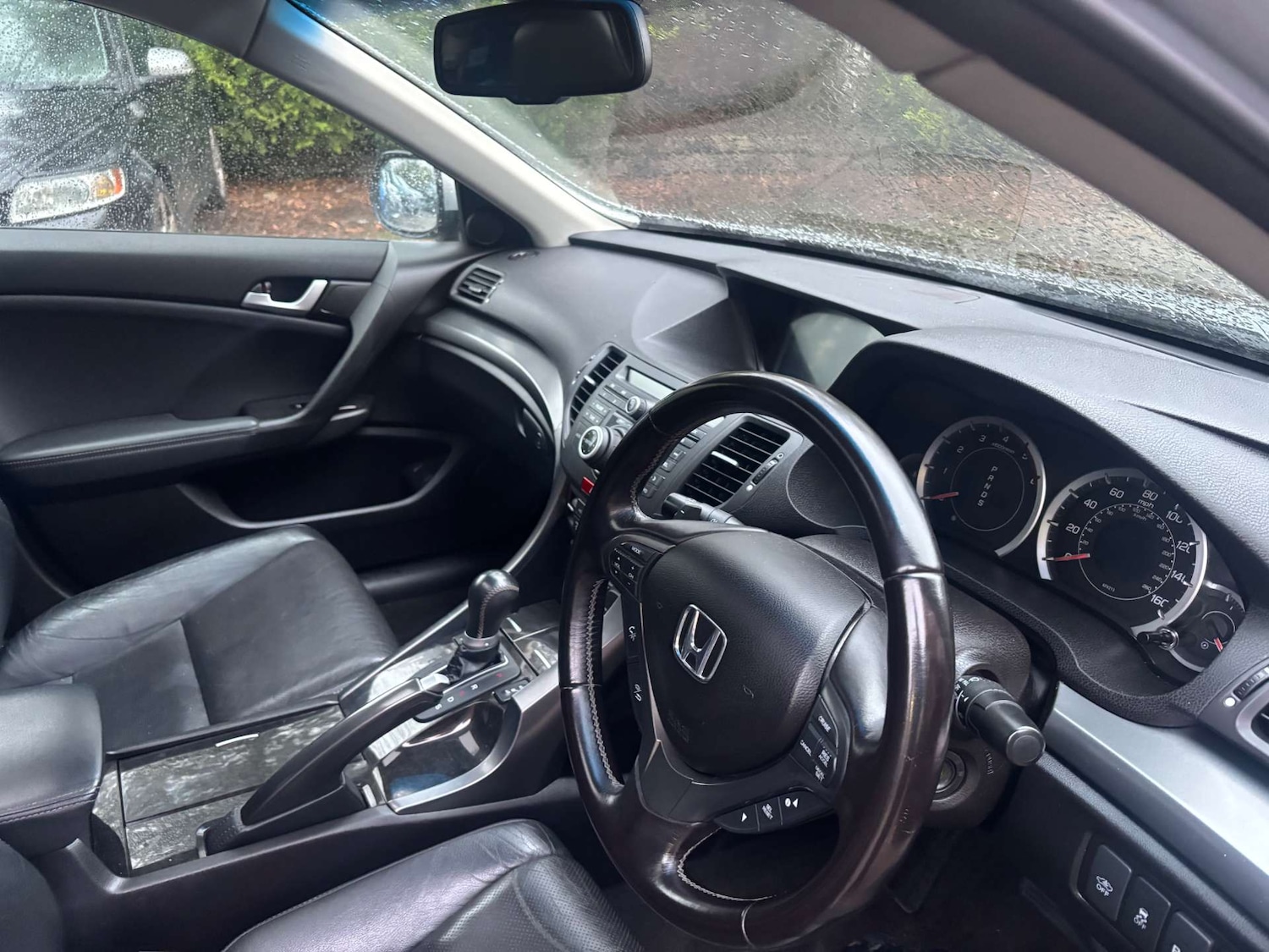 Used Honda Accord 2012 for sale - 77797700: Photo 33