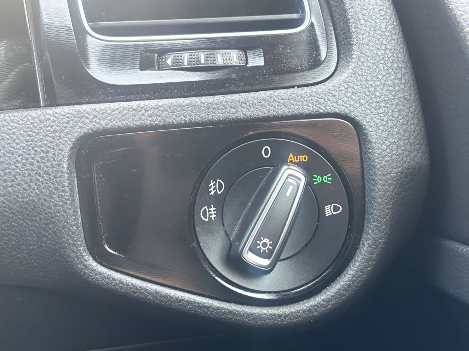 Used Volkswagen Golf 2014 for sale - 77469861: Photo 53