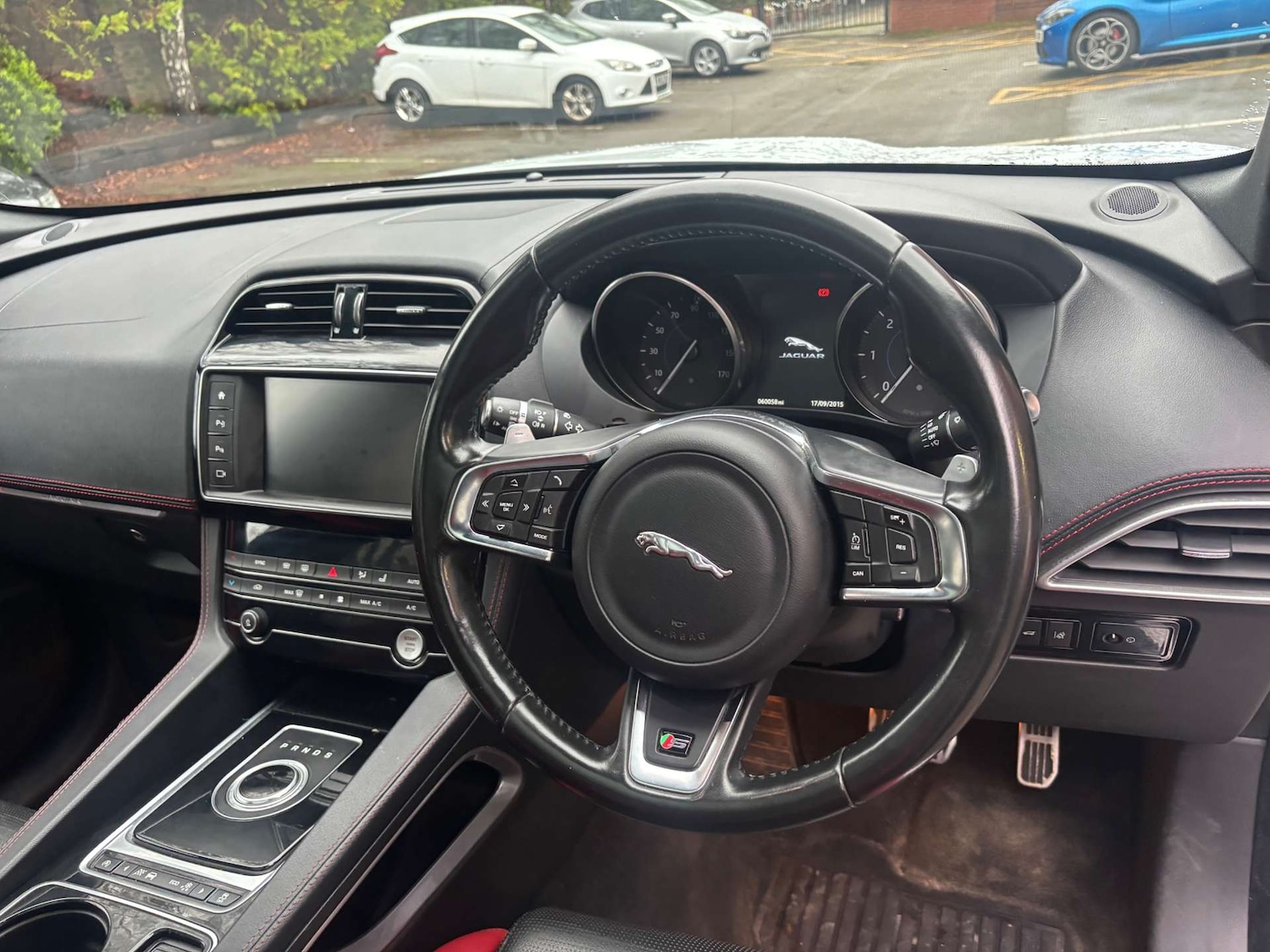 Used Jaguar F-Pace 2016 for sale - 77184824: Photo 23