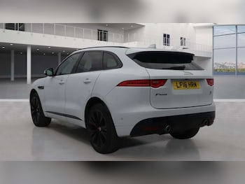 Used Jaguar F-Pace 2016 for sale - 77184824: Photo