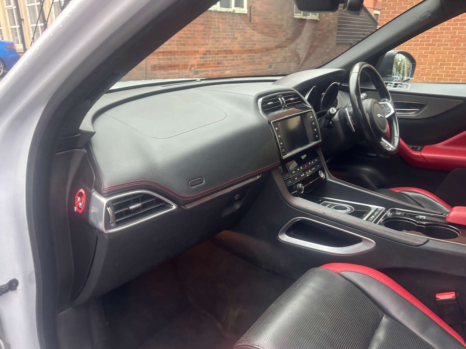 Used Jaguar F-Pace 2016 for sale - 77184824: Photo 40