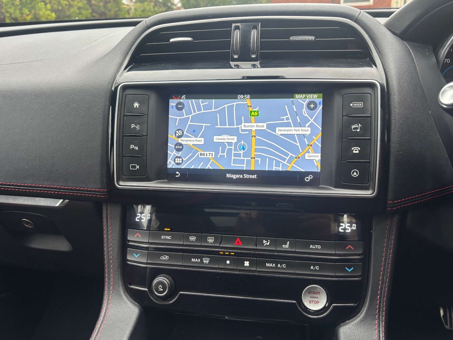 Used Jaguar F-Pace 2016 for sale - 77184824: Photo 45