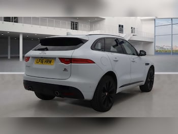 Used Jaguar F-Pace 2016 for sale - 77184824: Photo