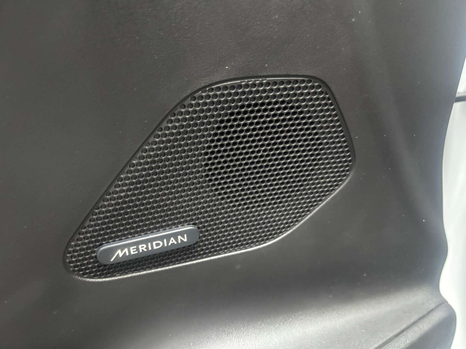 Used Jaguar F-Pace 2016 for sale - 77184824: Photo 60