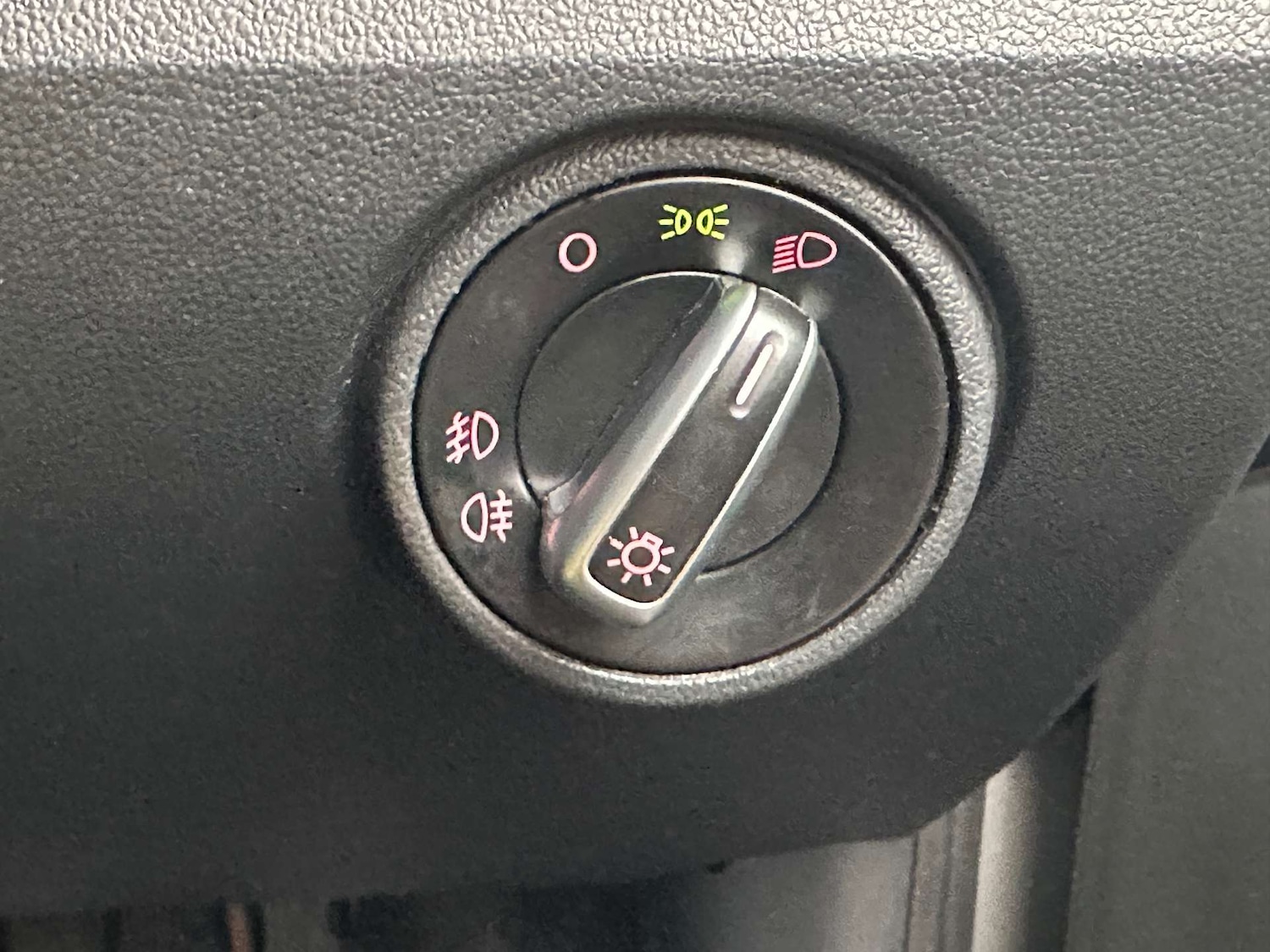 Used Volkswagen up! 2013 for sale - 76449794: Photo 11