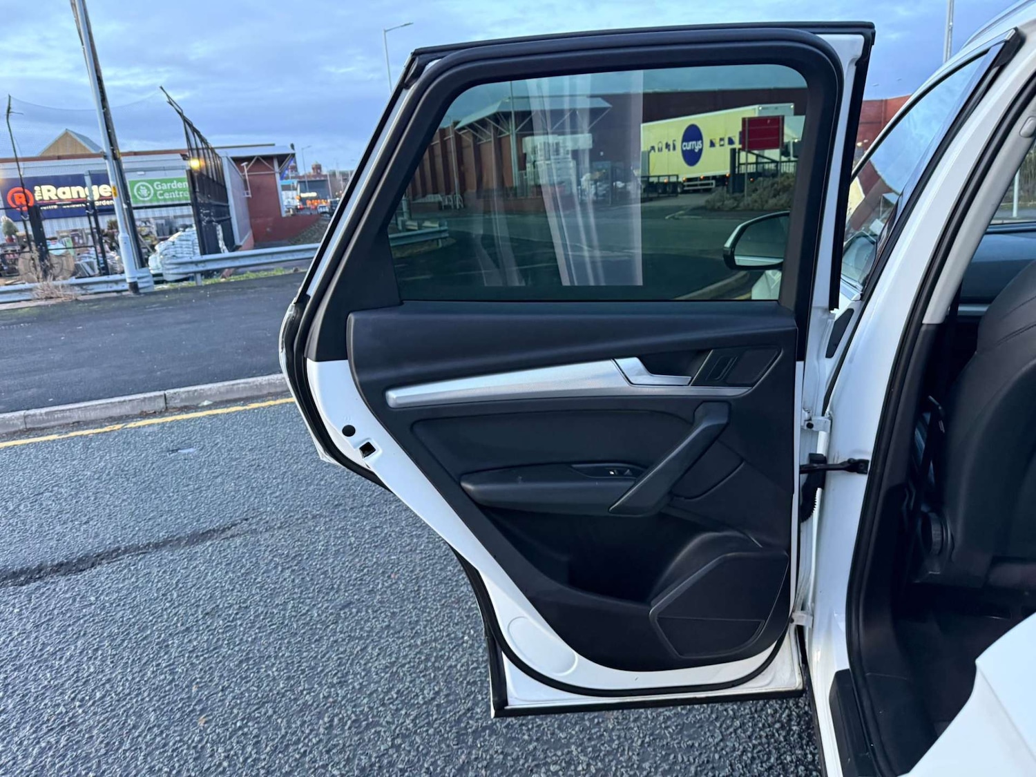 Used Audi Q5 2017 for sale - 77148622: Photo 24