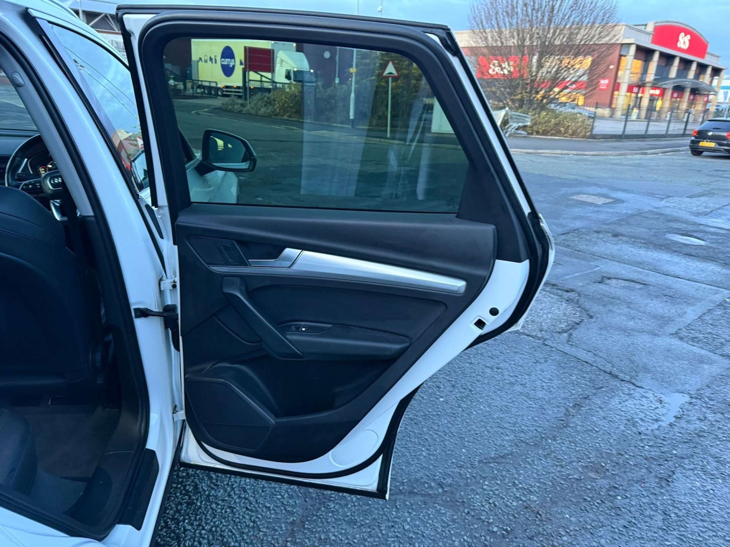 Used Audi Q5 2017 for sale - 77148622: Photo 33