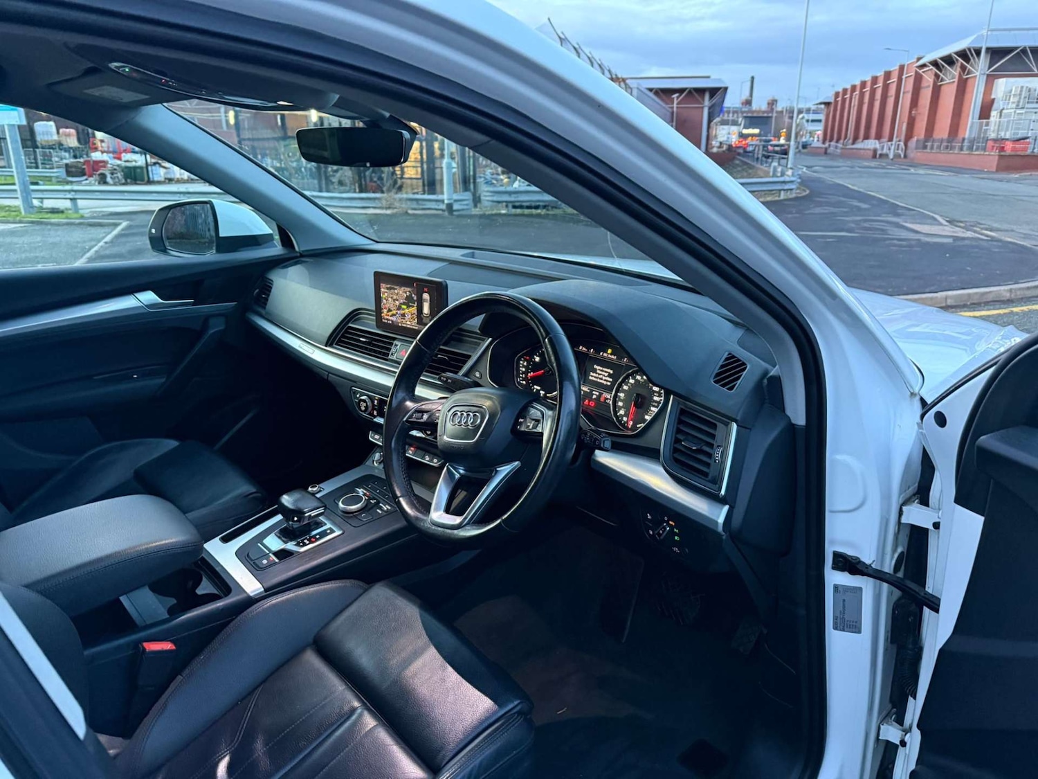 Used Audi Q5 2017 for sale - 77148622: Photo 37