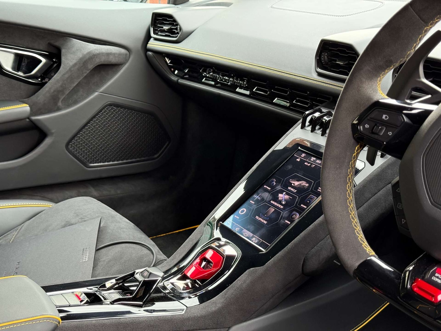 Used Lamborghini Huracan 2023 for sale - 76948199: Photo 15