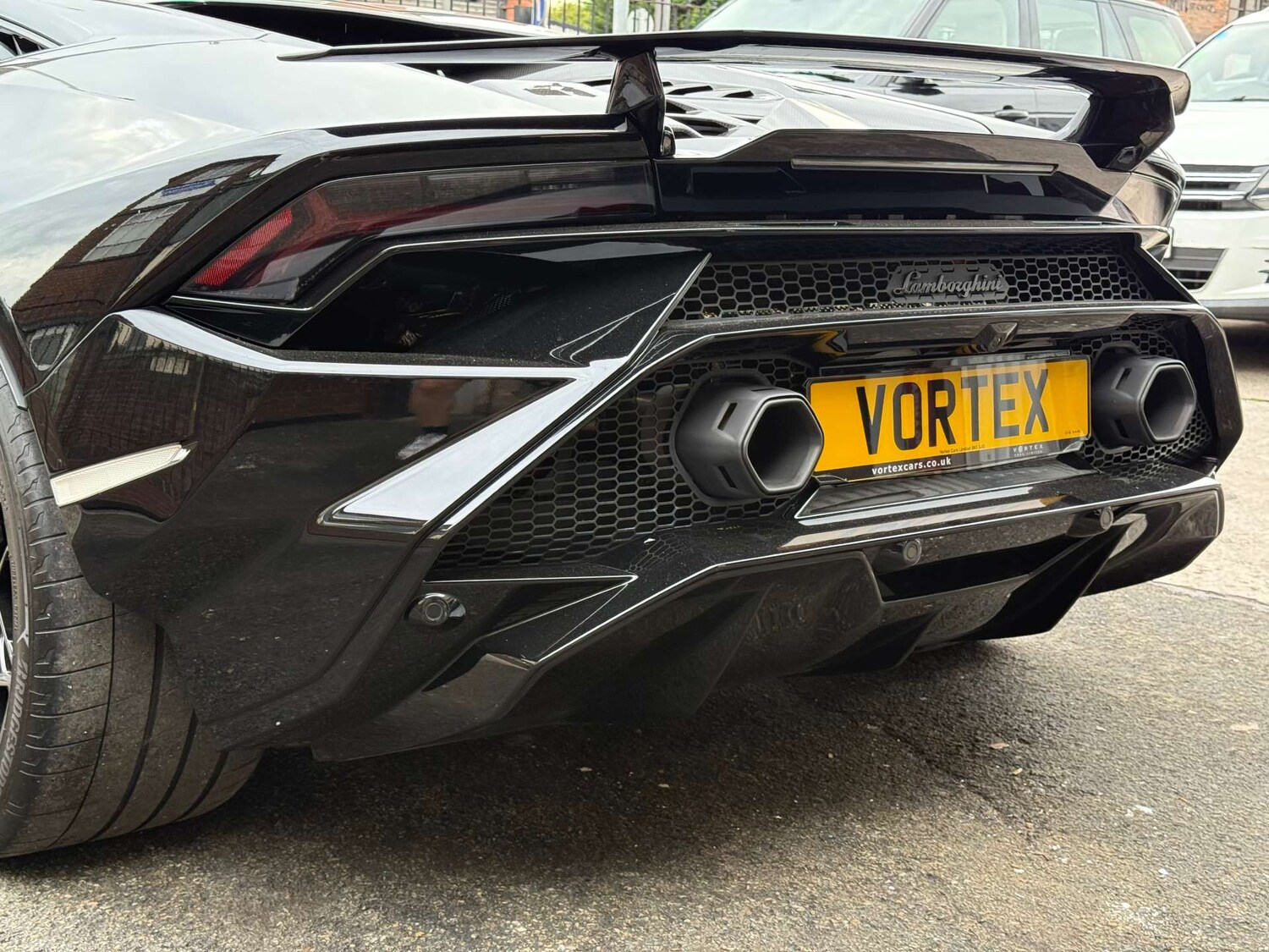 Used Lamborghini Huracan 2023 for sale - 76948199: Photo 34