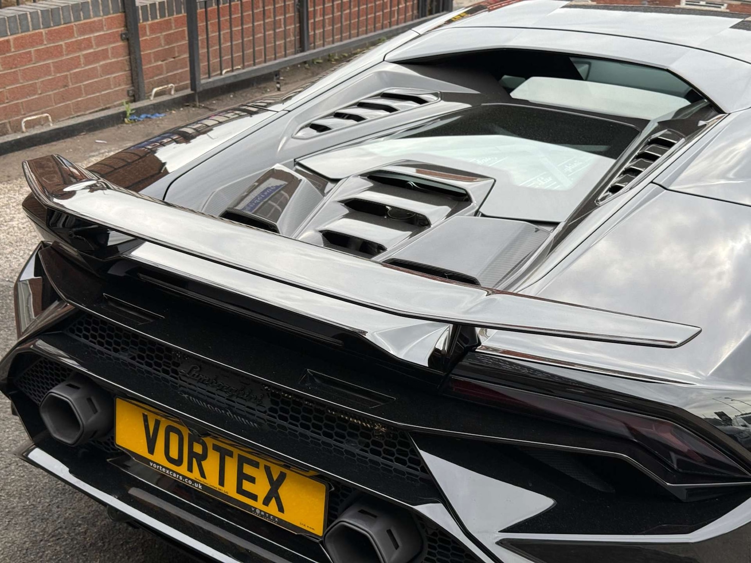 Used Lamborghini Huracan 2023 for sale - 76948199: Photo 38