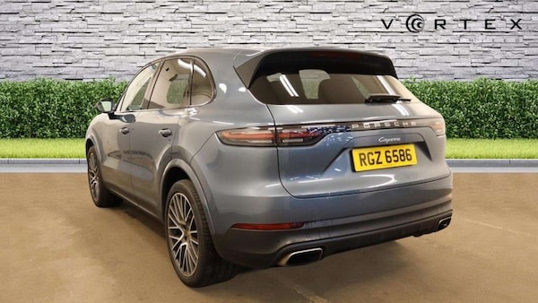 Used Porsche Cayenne 2018 for sale - 76206182: Photo 4