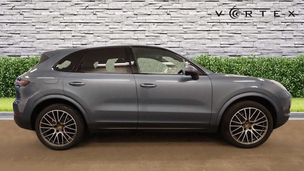 Used Porsche Cayenne 2018 for sale - 76206182: Photo 6