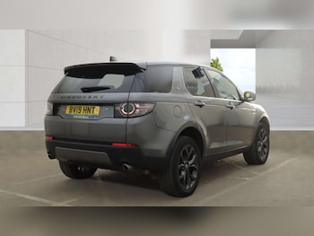 Used Land Rover Discovery Sport 2019 for sale - 78538755: Photo