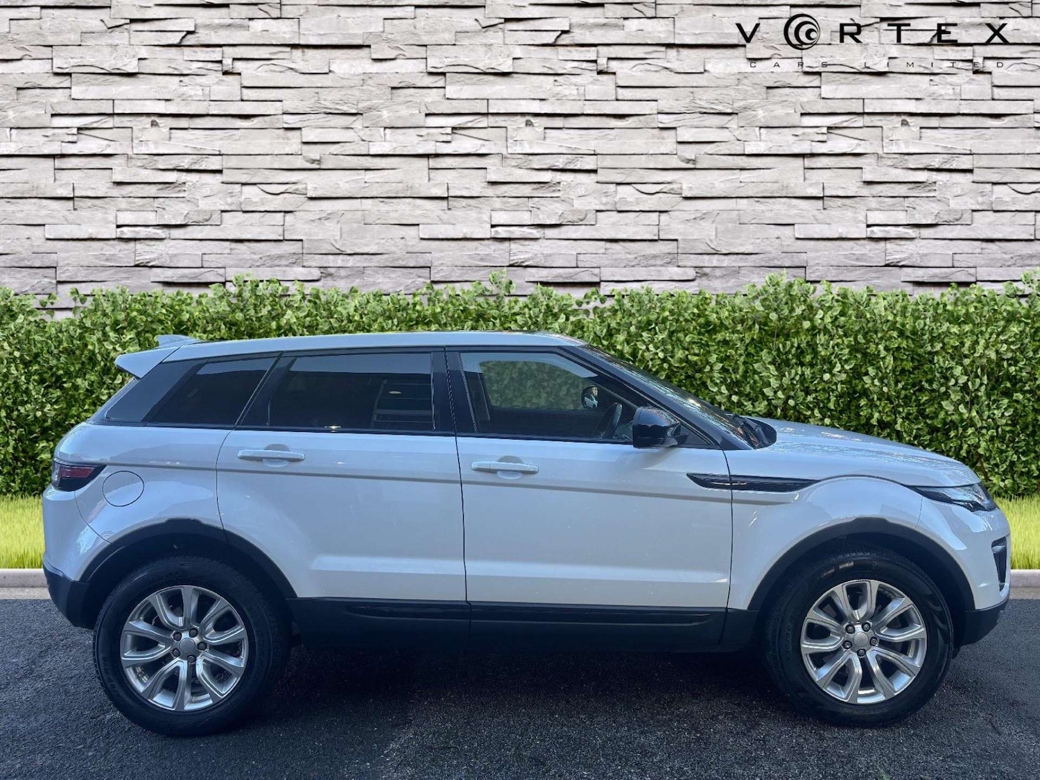 Used Land Rover Range Rover Evoque 2016 for sale - 77236293: Photo 10