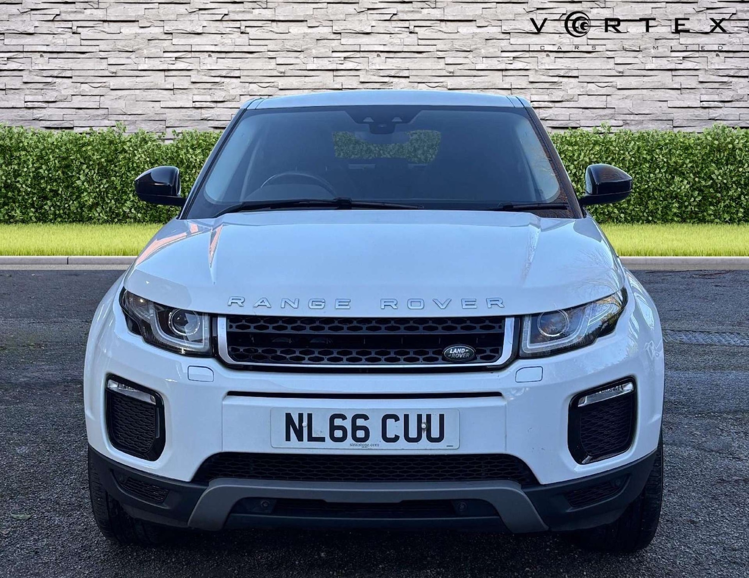 Used Land Rover Range Rover Evoque 2016 for sale - 77236293: Photo 2