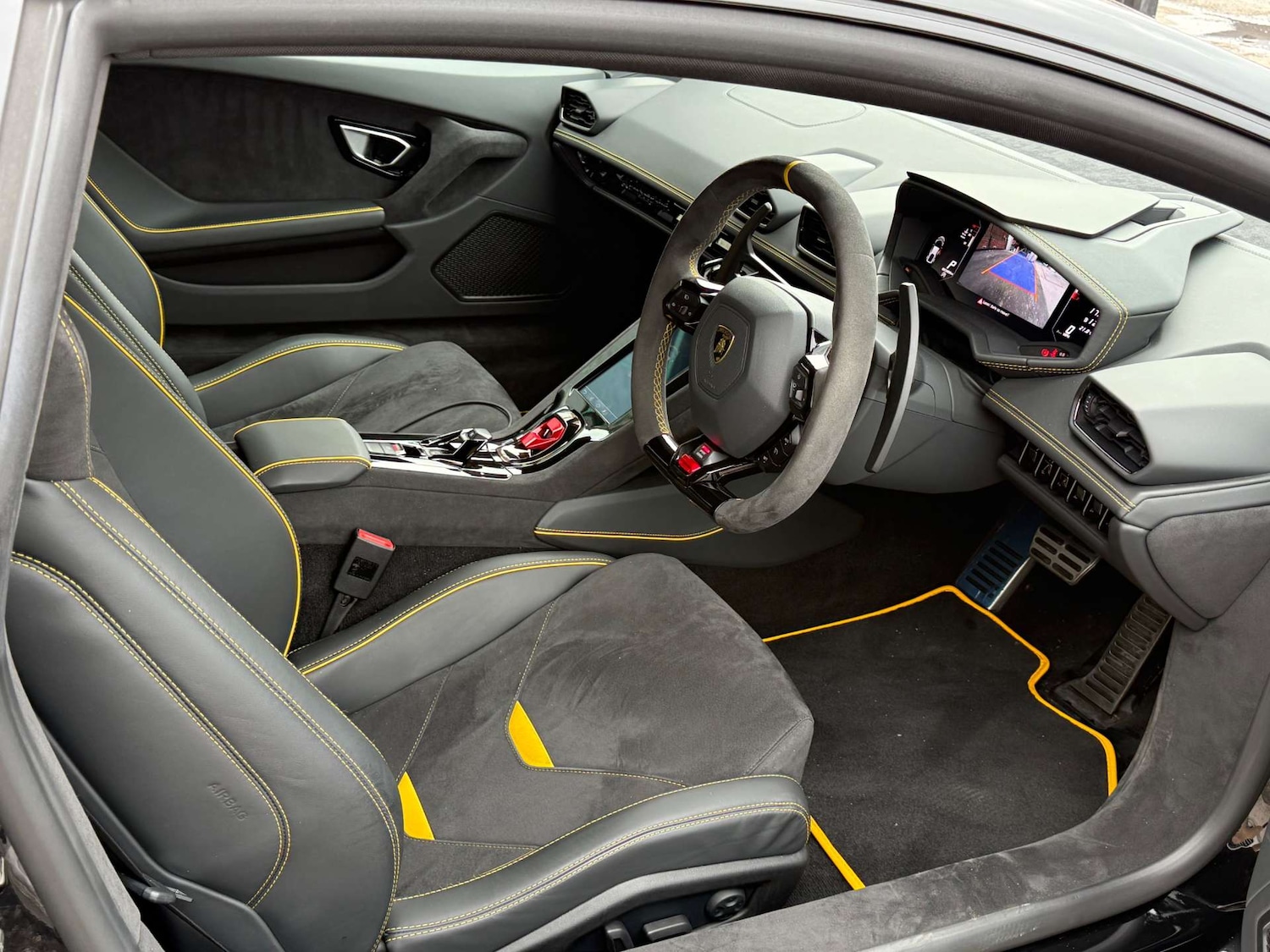 Used Lamborghini Huracan 2023 for sale - 76600798: Photo 3