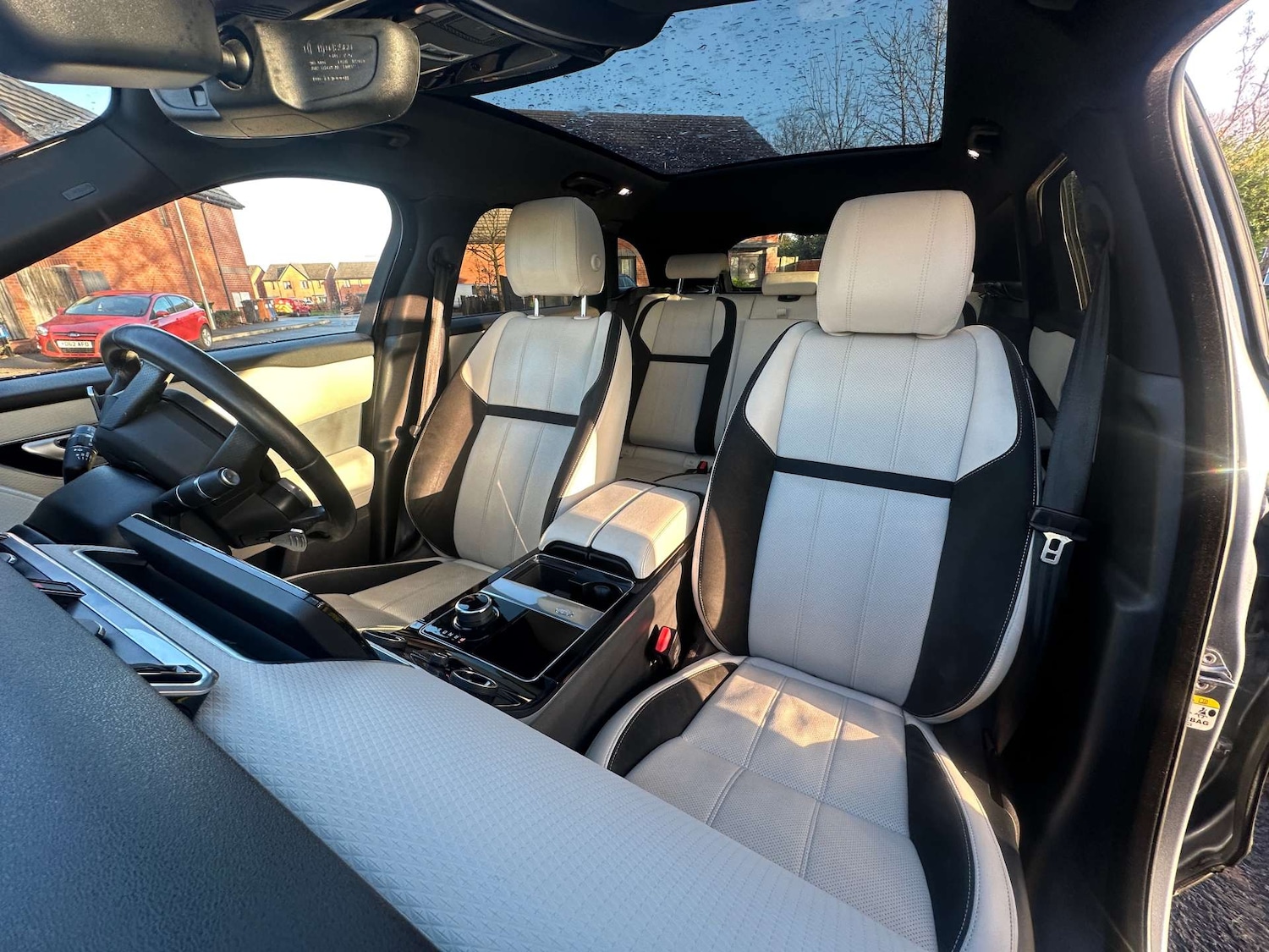 Used Land Rover Range Rover Velar 2020 for sale - 76894407: Photo 11