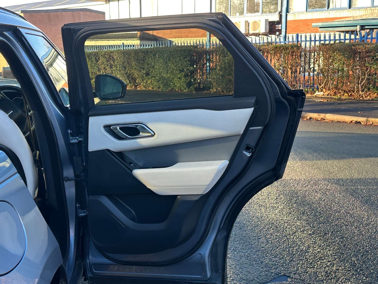 Used Land Rover Range Rover Velar 2020 for sale - 76894407: Photo 32