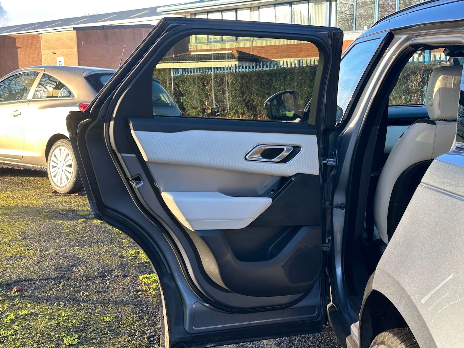 Used Land Rover Range Rover Velar 2020 for sale - 76894407: Photo 36