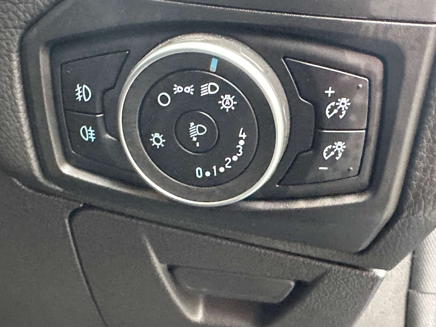 Used Ford Focus 2015 for sale - 76274242: Photo 25