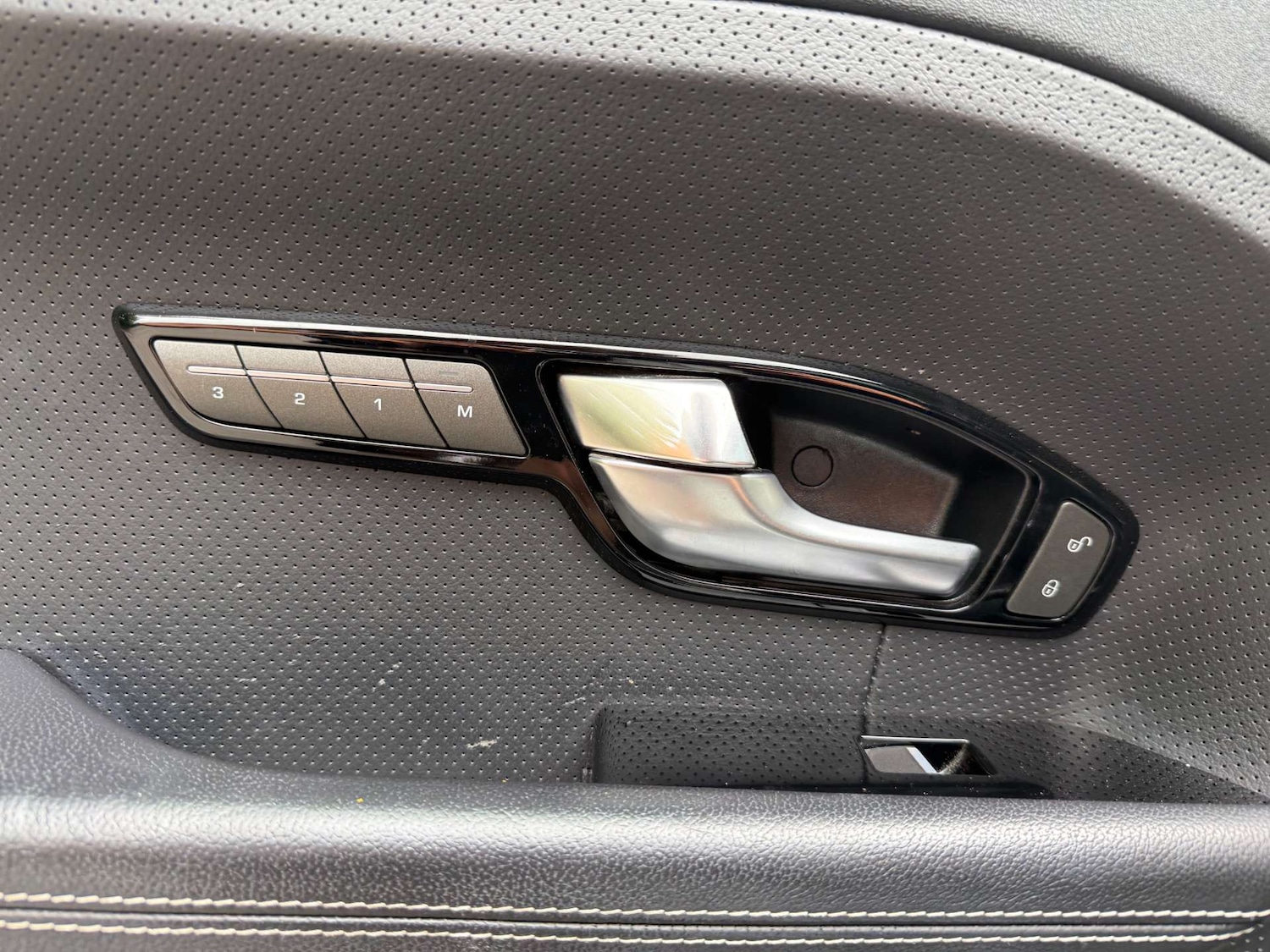 Used Land Rover Range Rover Evoque 2013 for sale - 76711660: Photo 48