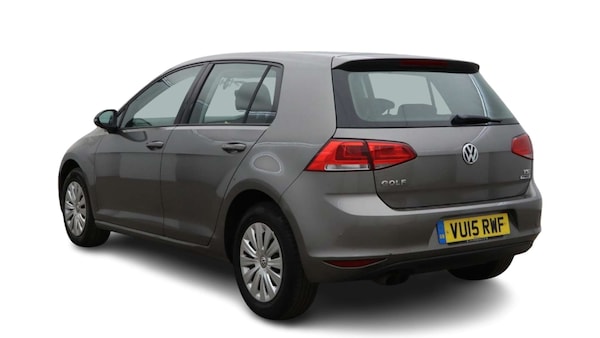 Used Volkswagen Golf 2015 for sale - 76097676: Photo 2