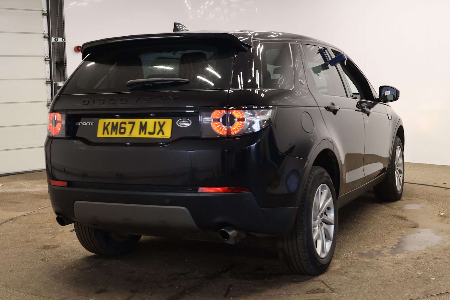 Used Land Rover Discovery Sport 2017 for sale - 77950385: Photo 2