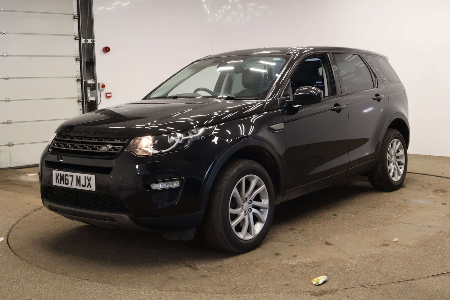 Used Land Rover Discovery Sport 2017 for sale - 77950385: Photo 5
