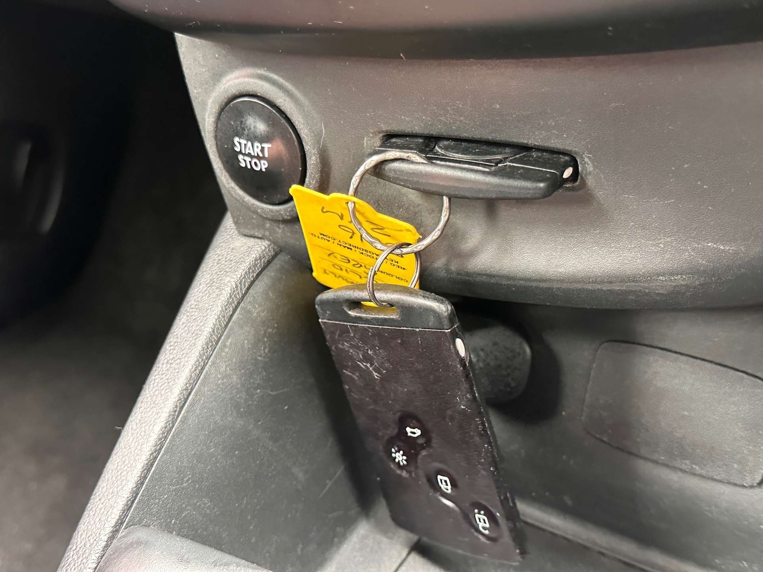 Used Renault Clio 2016 for sale - 75870854: Photo 12