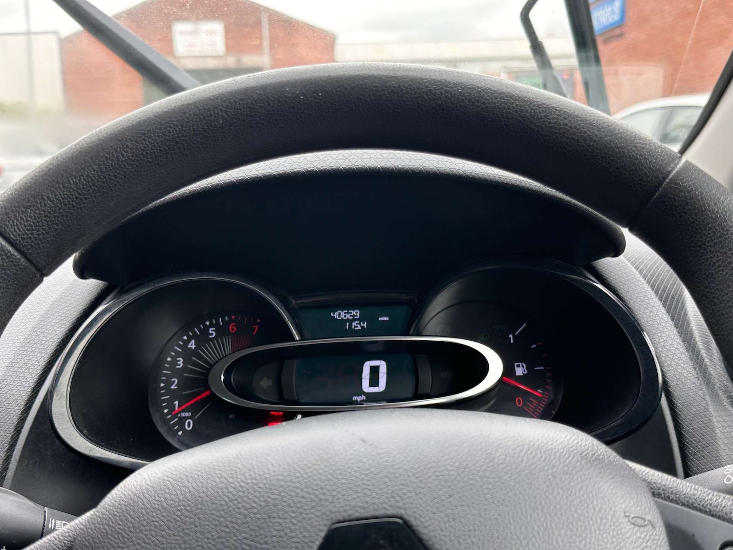 Used Renault Clio 2016 for sale - 75870854: Photo 13